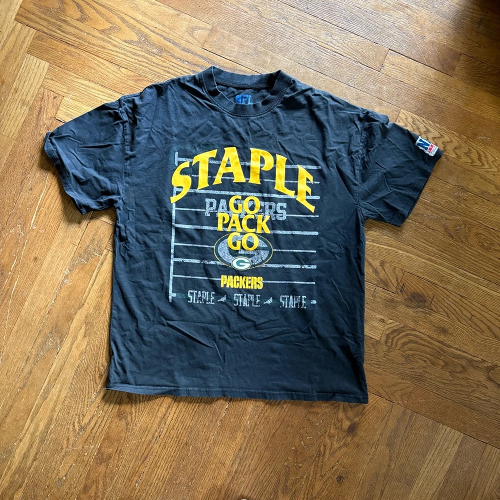 NFL x Staple Green Bay Packers T-Shirt Men’s Medium Black Go Pack Go‎ Graphic
